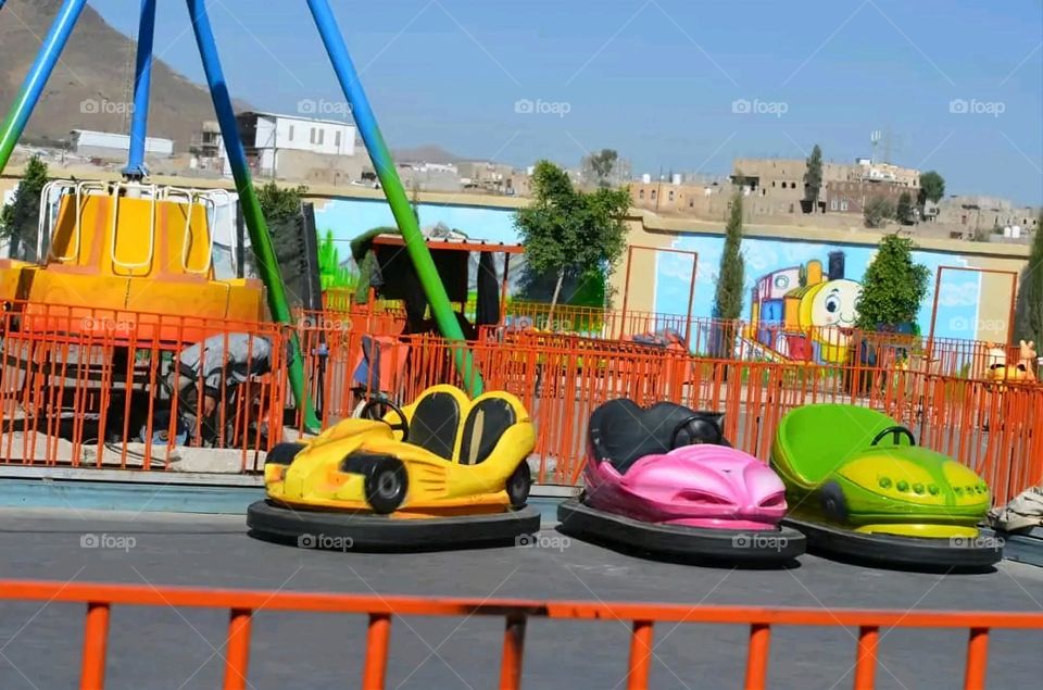 A very beautiful picture, and there is no better picture than it. There is no better picture of green herbs and colorful, red and white roses than it. Glory be to God, the natural and picturesque view, and there is no more