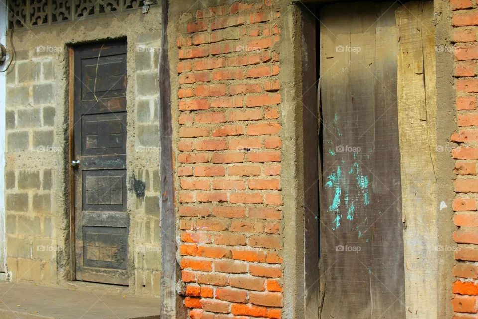 Doors 