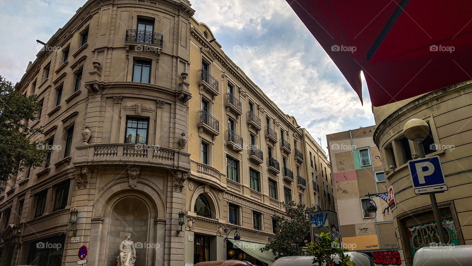 structural street Barcelona