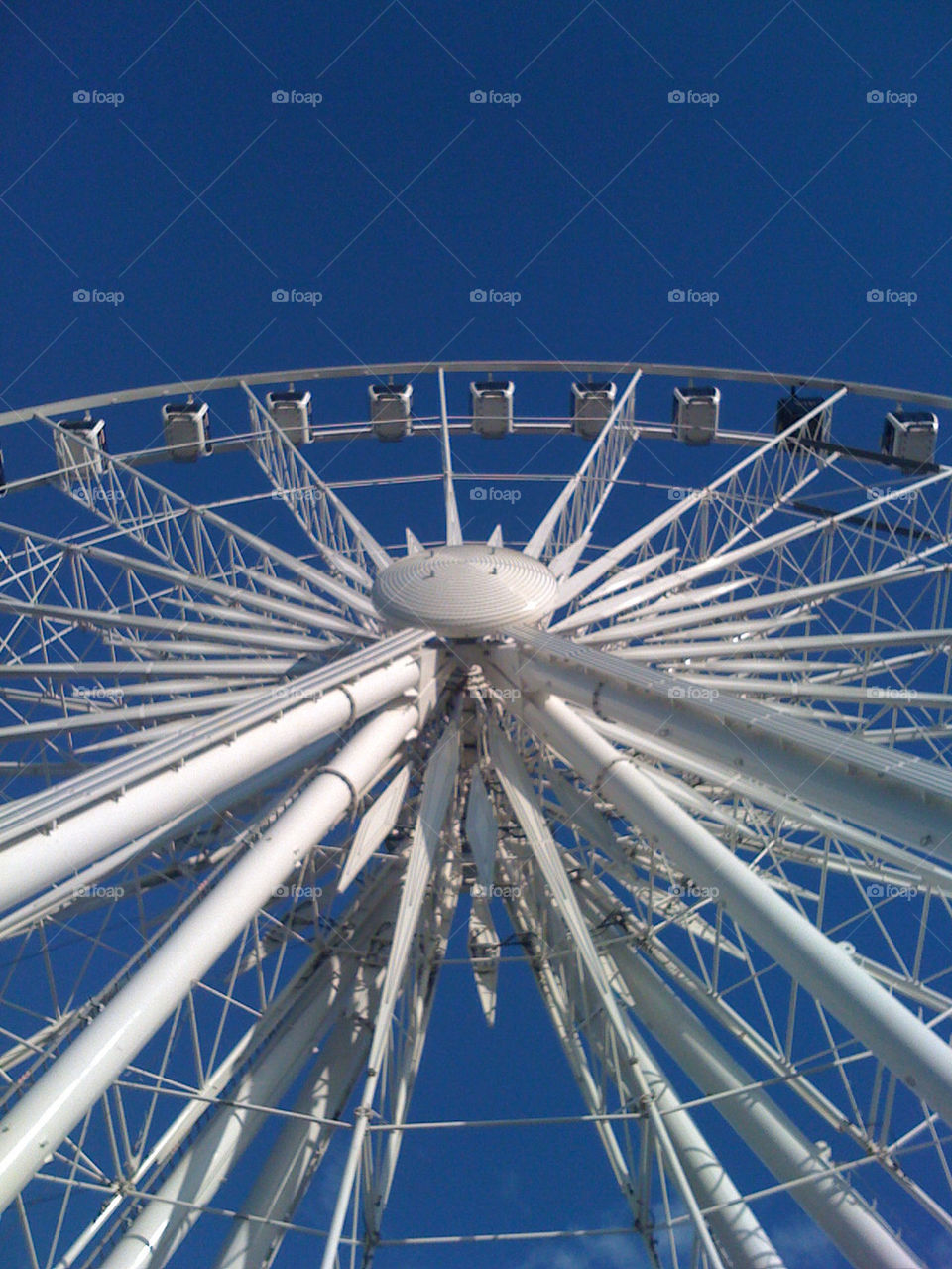 sky wheel blue big by ianbeattie