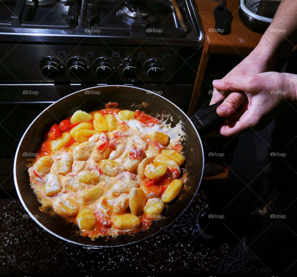 Gnocchi pomodorini freschi panna vegetale