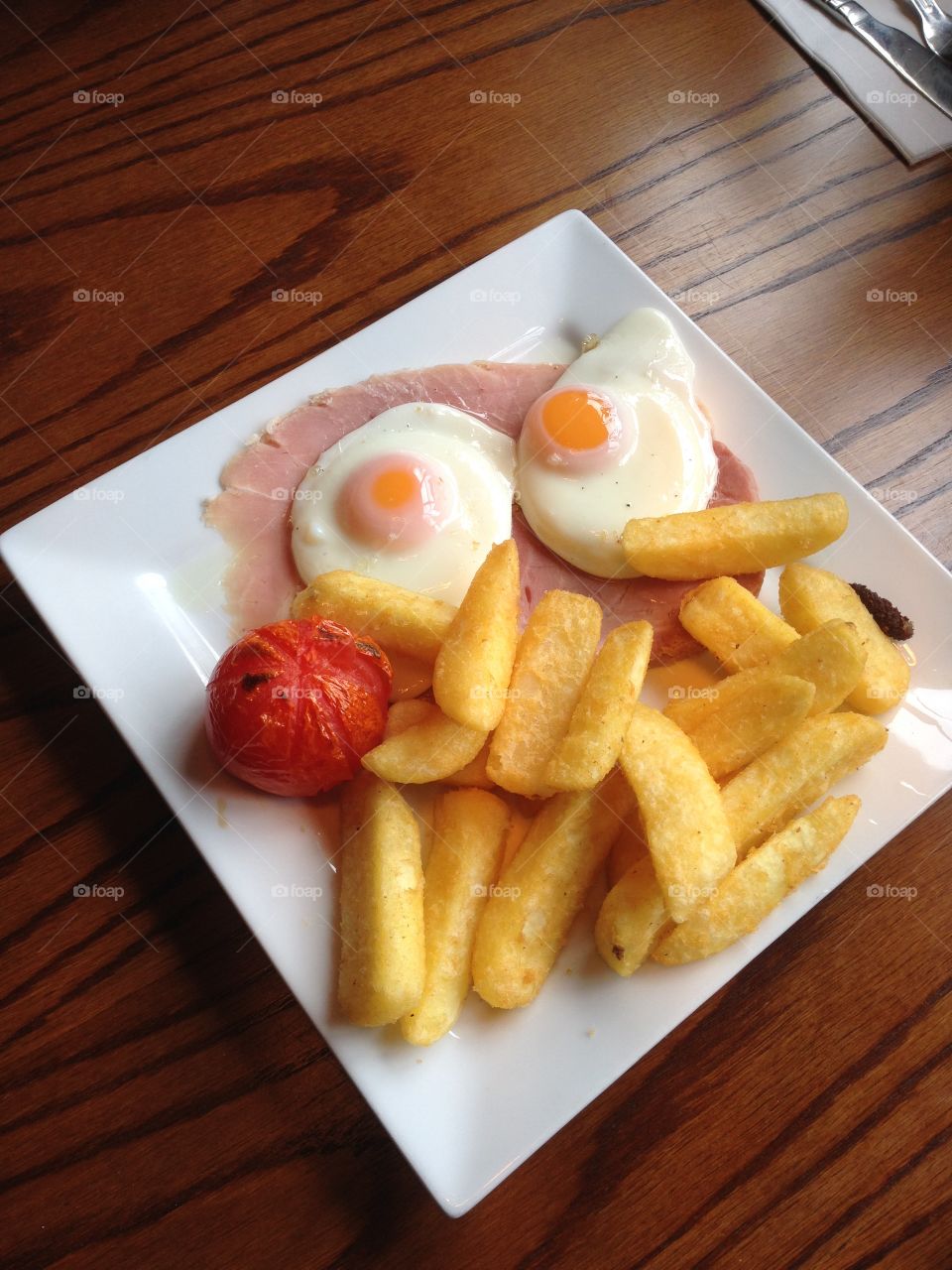 Ham, egg & chips 