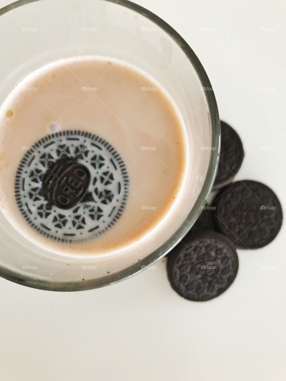 Oreo with chocolate drink 