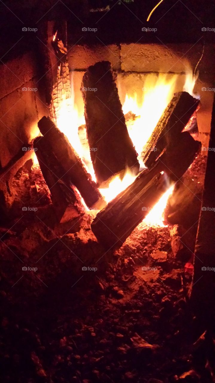 camp fire. fire at camp 2014