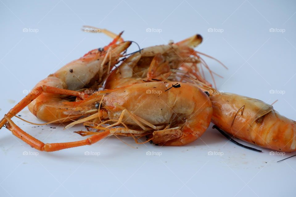 Grilled River Prawns with Black Pepper Seeds