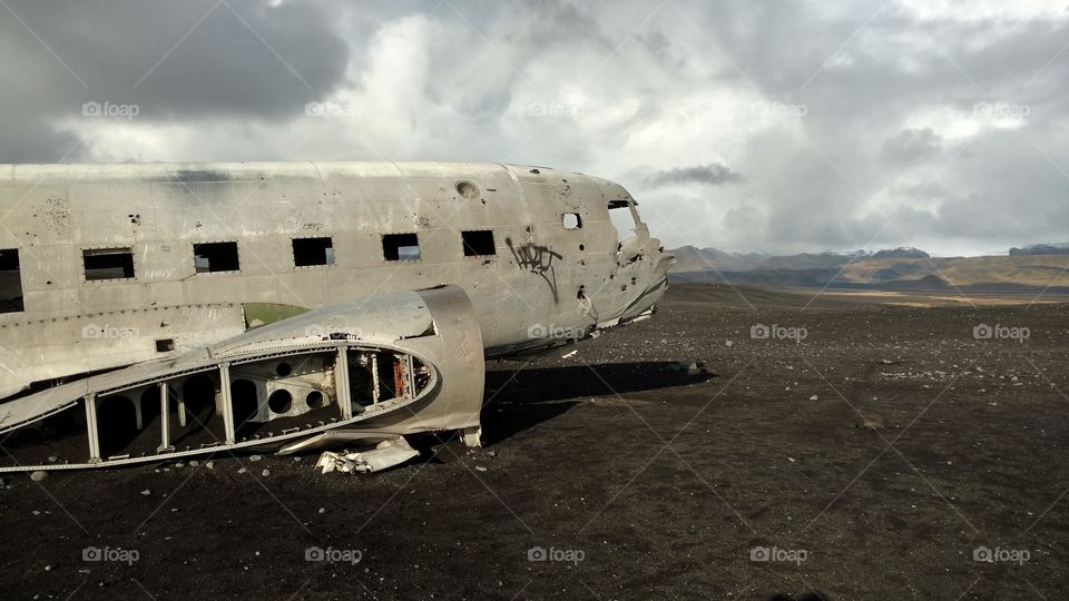 airplane crash in iceland.