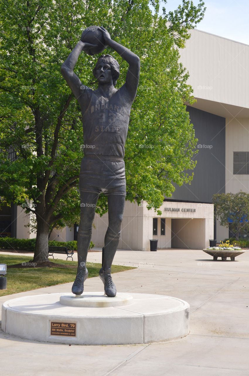 Larry Bird statue