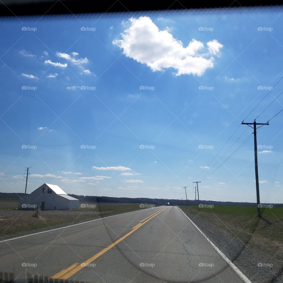 Illinois road farmland
