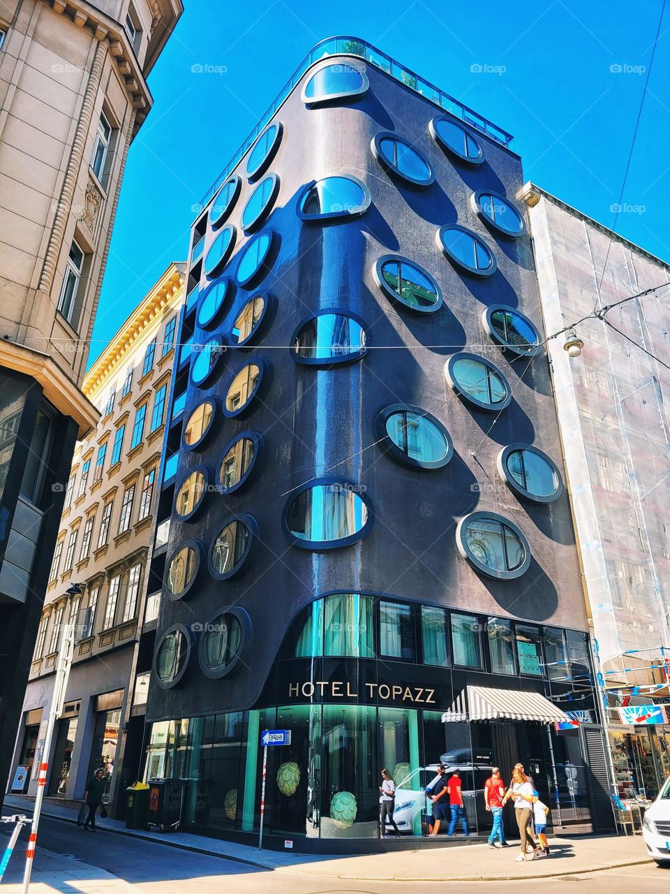 Hotel Topazz,  Vienna.  Circle,  round windows in the house.