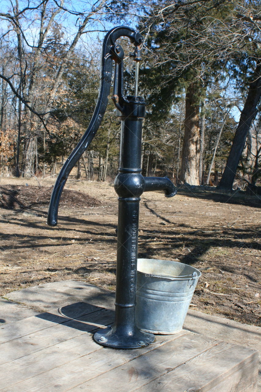 Old Fashion Water Pump