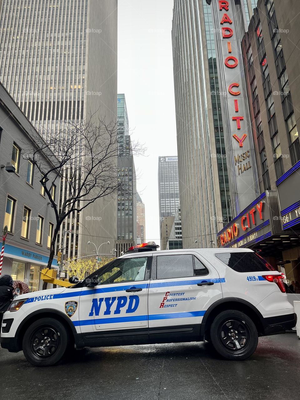 New York police car in front of radio city