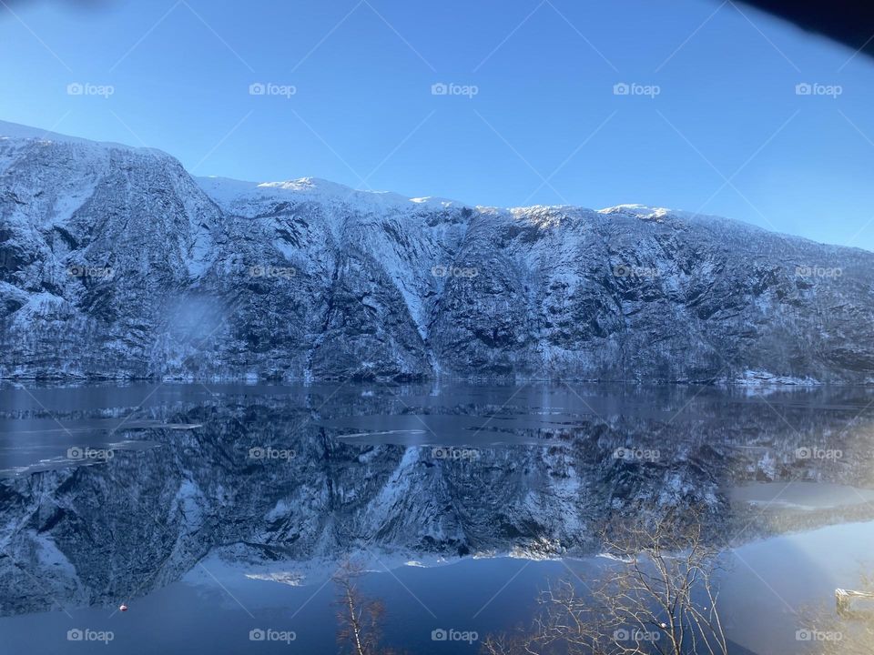 The mountains mirror