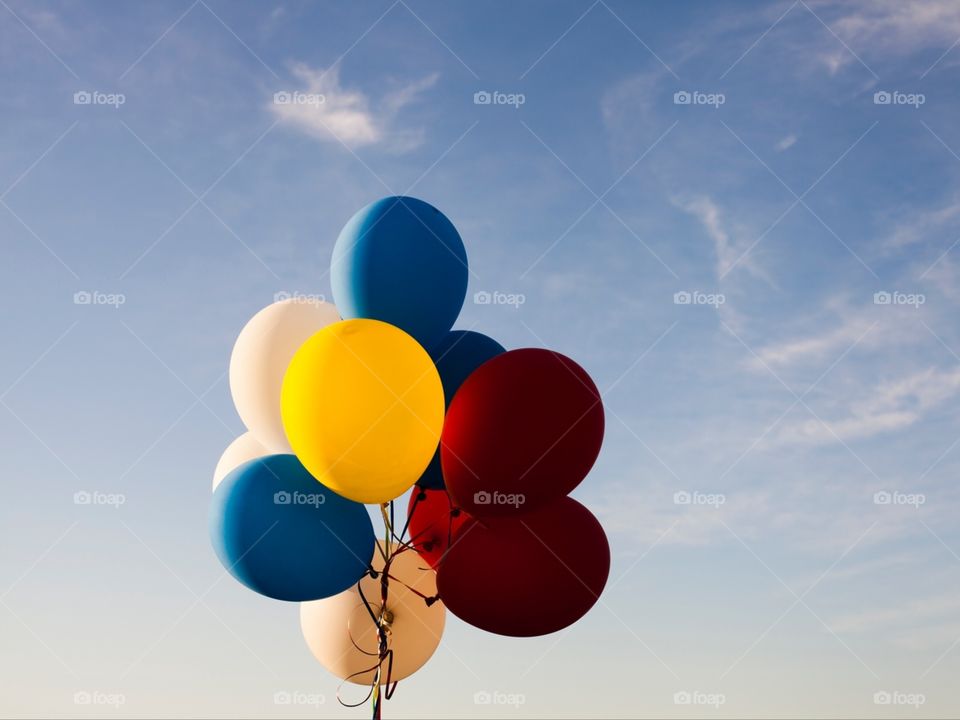 open fields of ballons