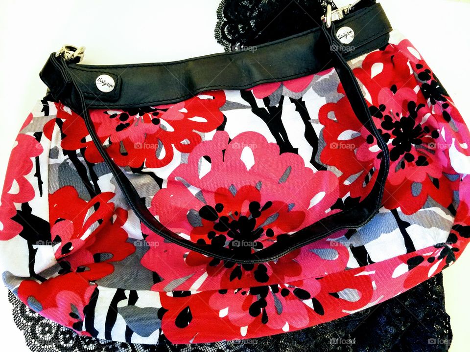 purses thirty one floral