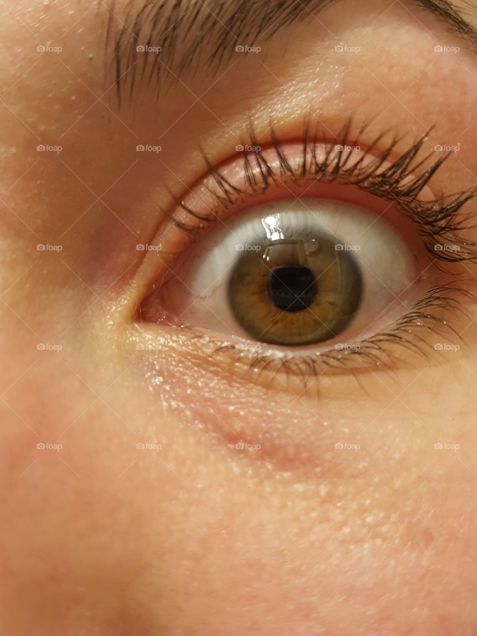 loooook into my eyeris