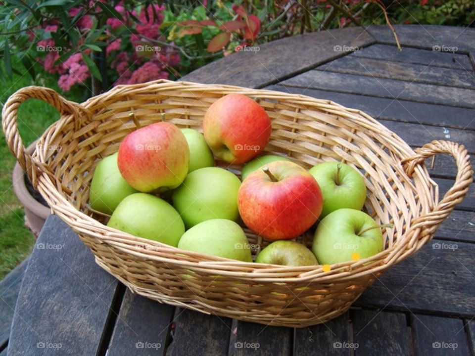 elmalar doğal