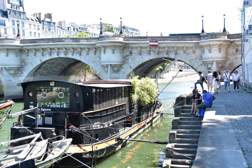 Strolling at Seine
