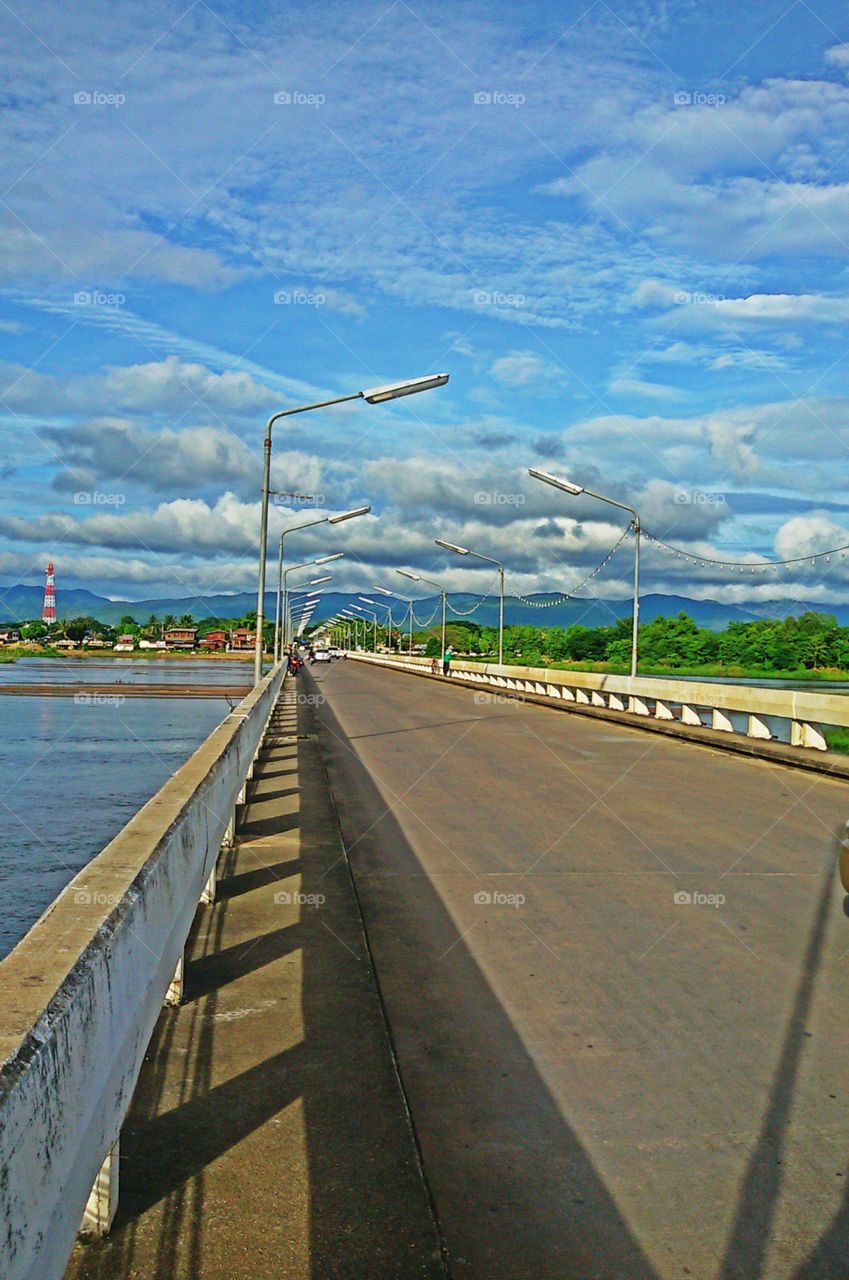 สะพานบ้านตาก. สะพานข้ามแม่น้ำปิง อ.บ้านตาก จ.ตาก ประเทศไทย