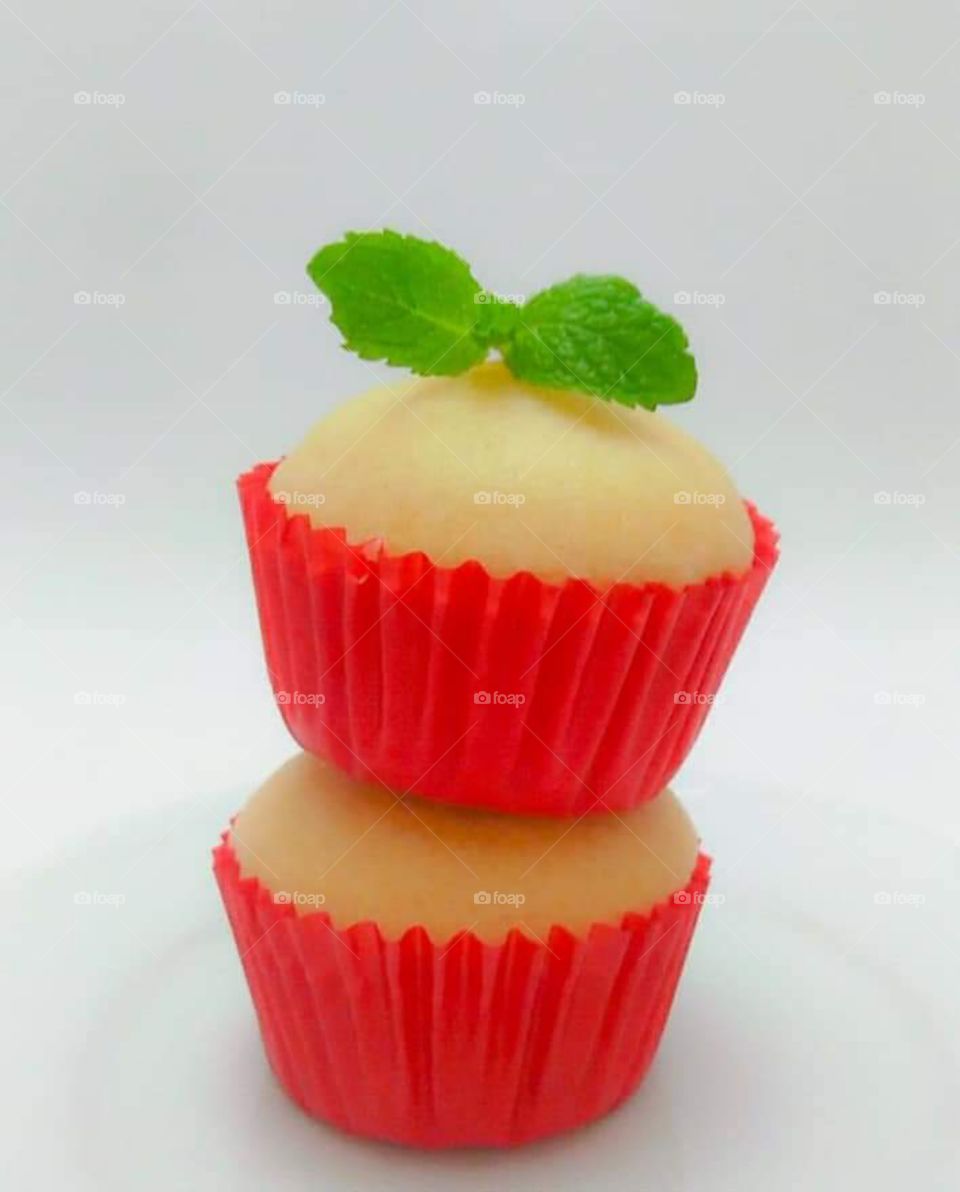 Vanilla Cup Cakes for Evening Tea Time