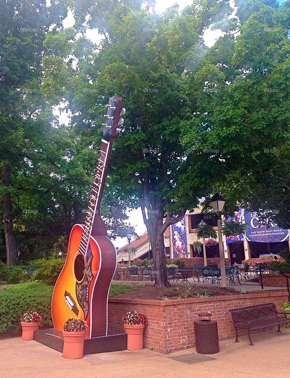 Giant Guitar. Outside of the Grand Ole Opry