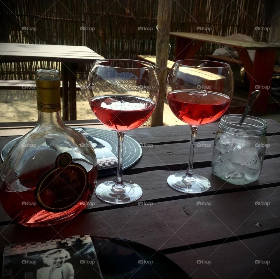 red winee glasses with ice