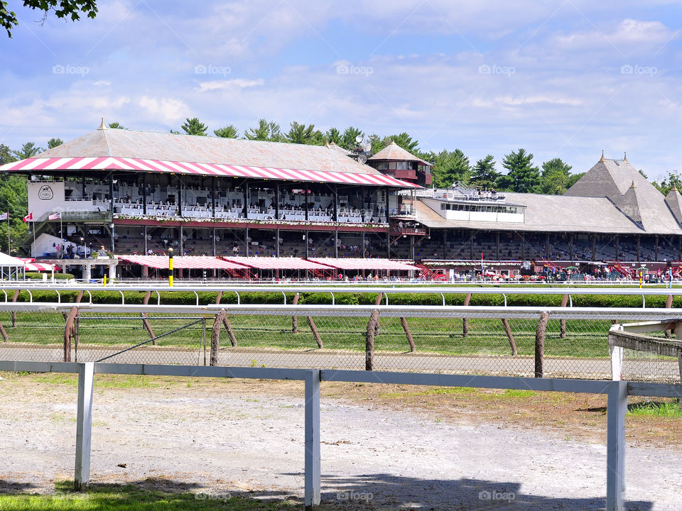 Saratoga Race Course

photos available at:
zazzle. com/Fleetphoto