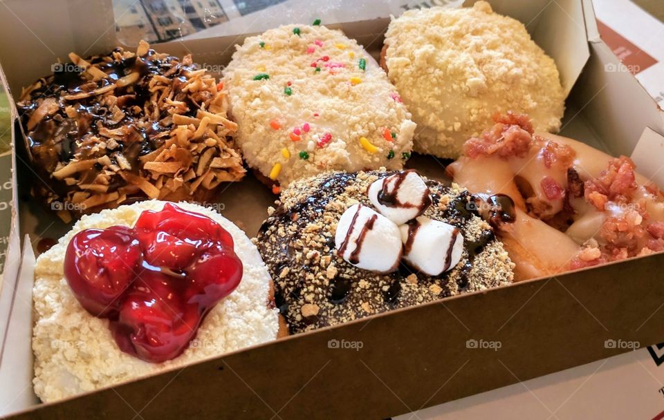 donuts with toppings