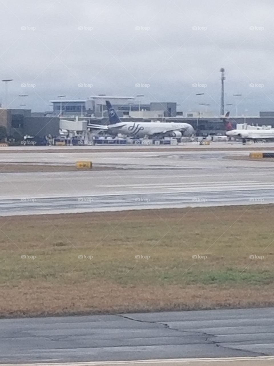 767 Delta Skyteam at the ramp.