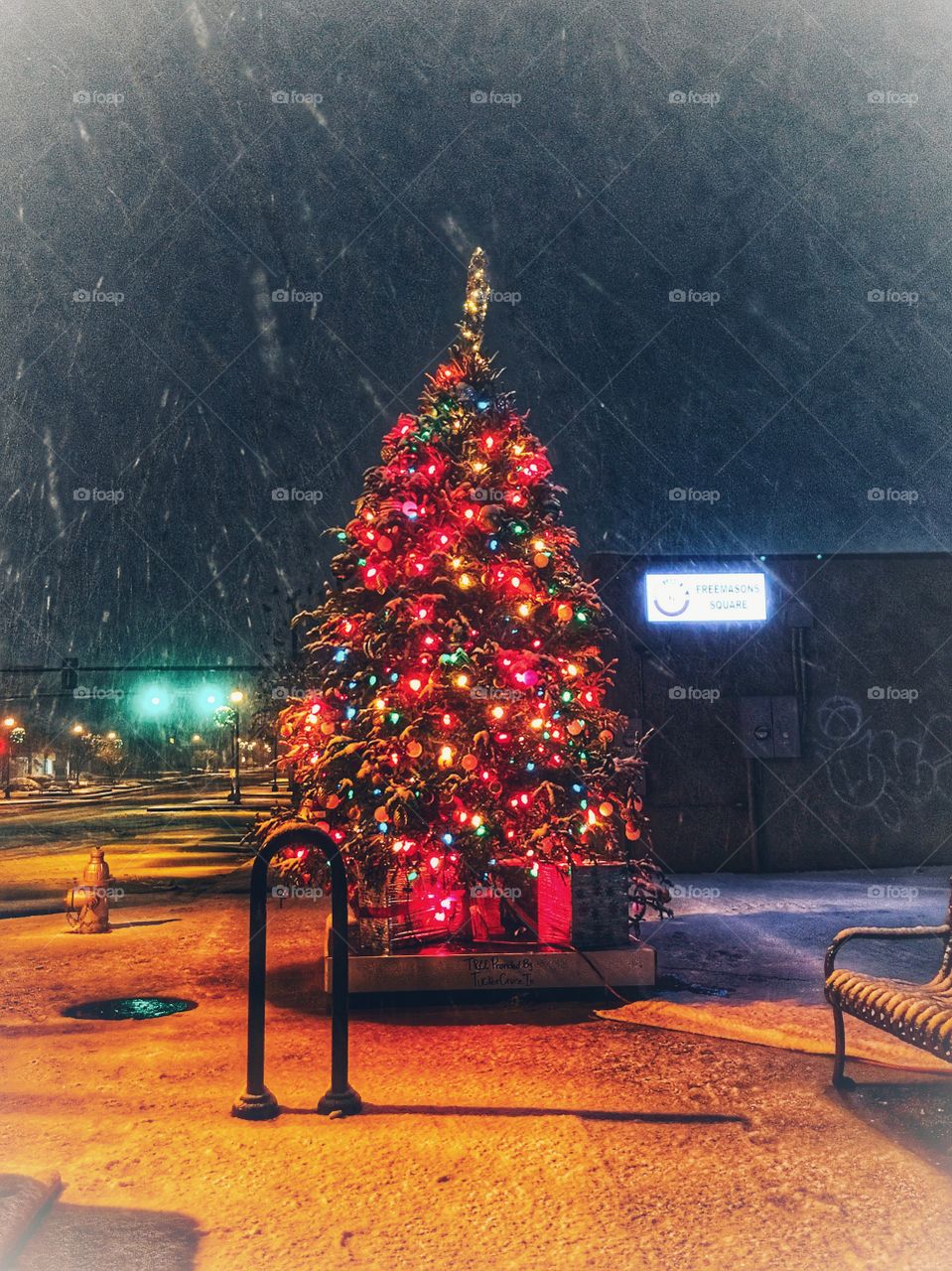 Main Street Christmas tree.
