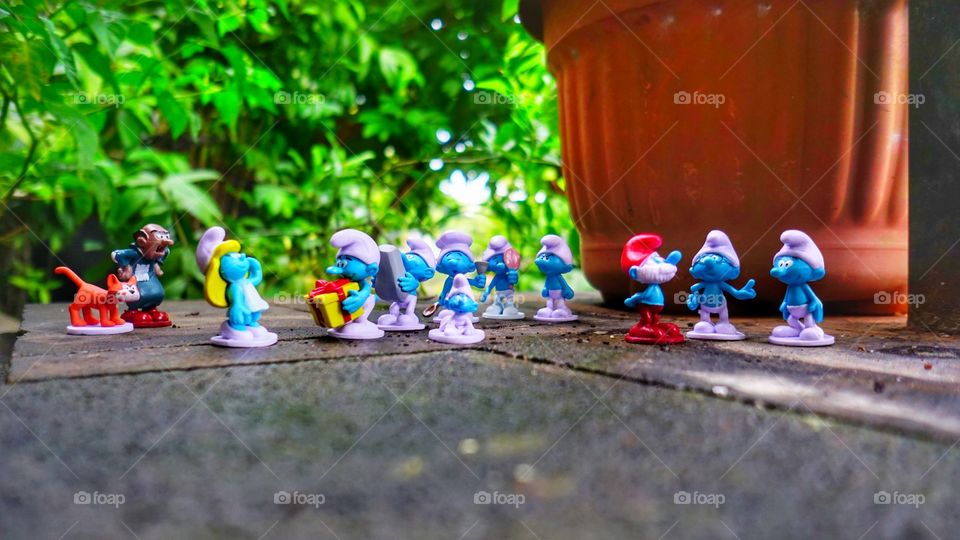 Meet the smurfs