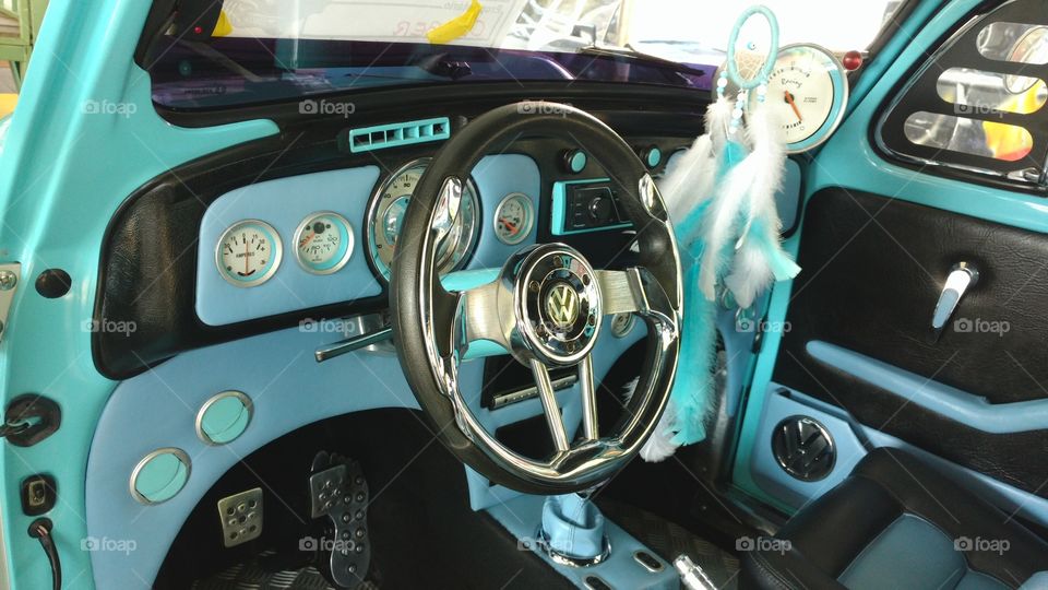 Volante, painel de fusca. Bela personalização.
