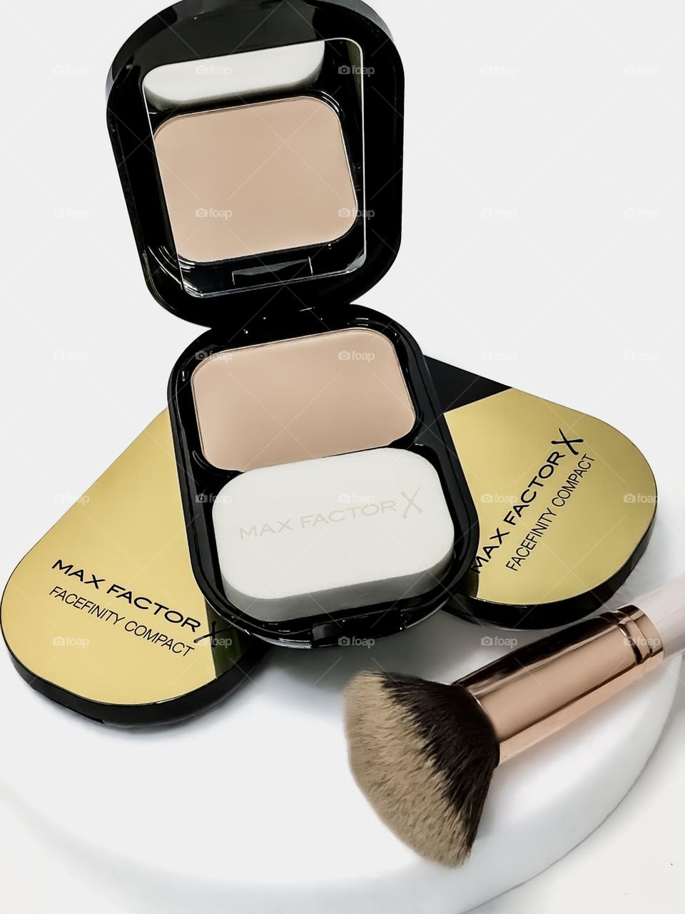 Max Factor Facefinity Compact stack on white background 