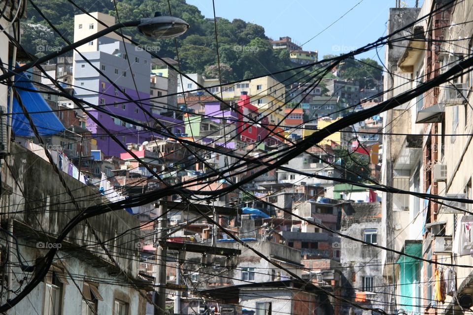 Favela lines