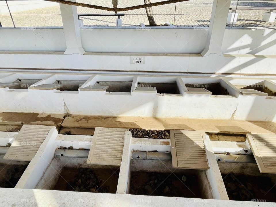 Laundry Fountain, Fonte, Tanques antigos de roupa 