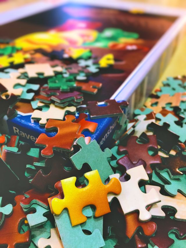 Let’s play puzzles.