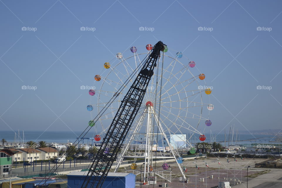 Ferris wheel at the tourist port of Pescara, Italy