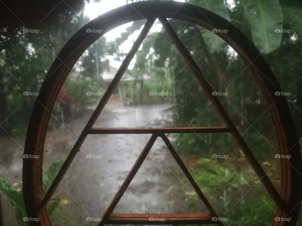 Rain in triangular frame