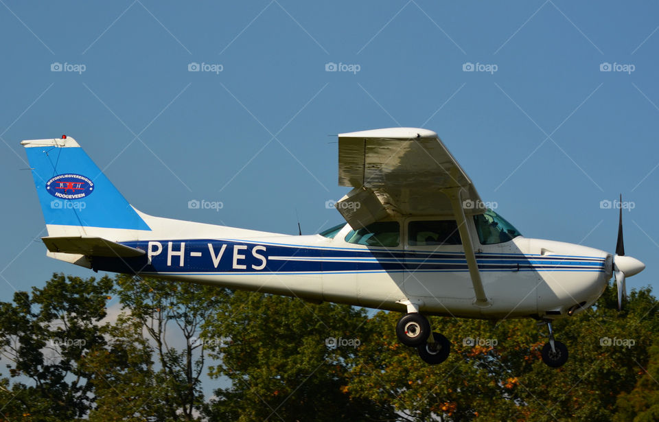 Cessna172 
PH-VES