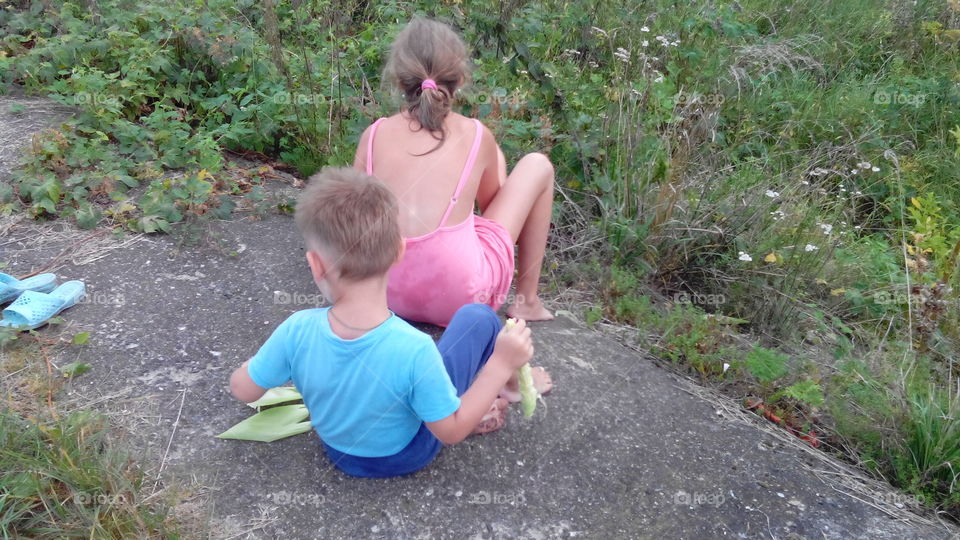 Child, Outdoors, Nature, Summer, Grass