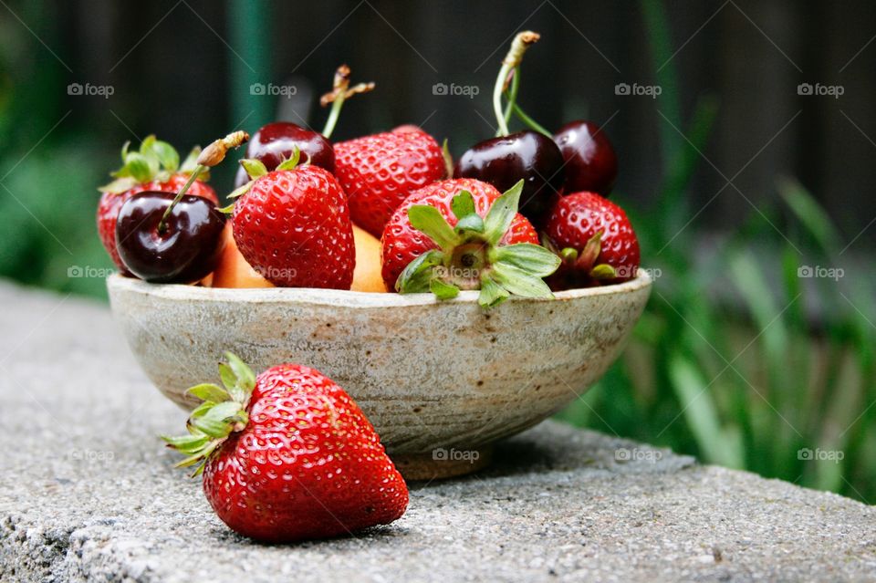 Berries in the bowl 