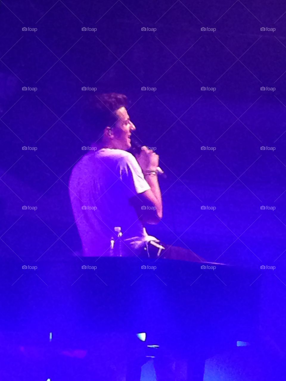 Charlie puth close up 