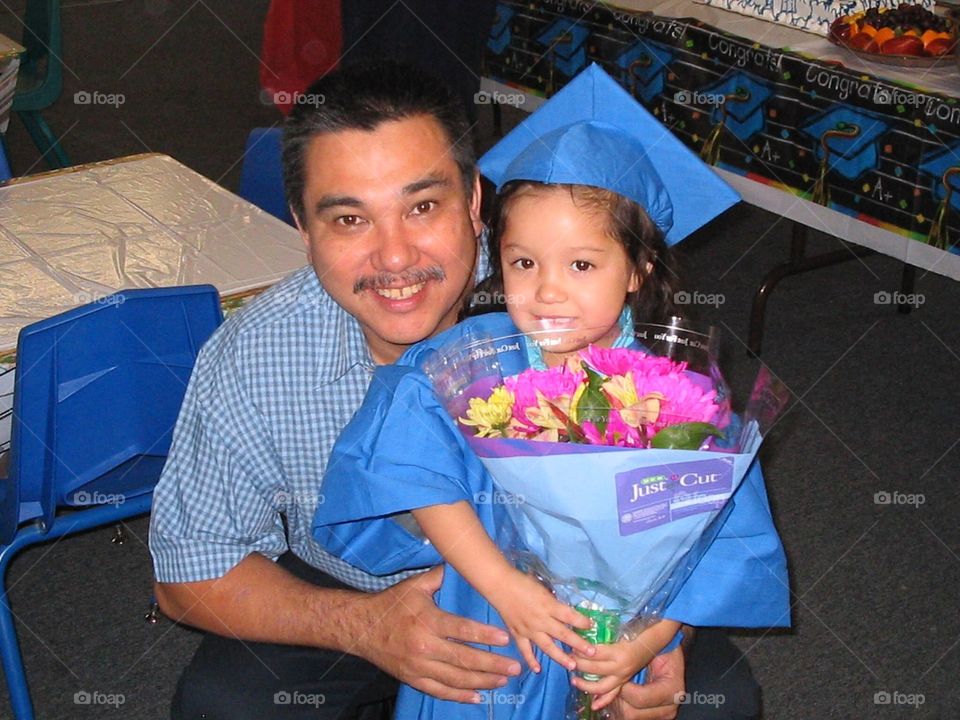 kindergarten graduation with dad 