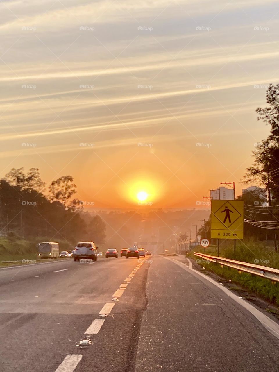 🌄🇺🇸 An extremely beautiful dawn in Jundiaí, interior of Brazil. Cheer the nature! / 🇧🇷 Um amanhecer extremamente bonito em Jundiaí, interior do Brasil. Viva a natureza!