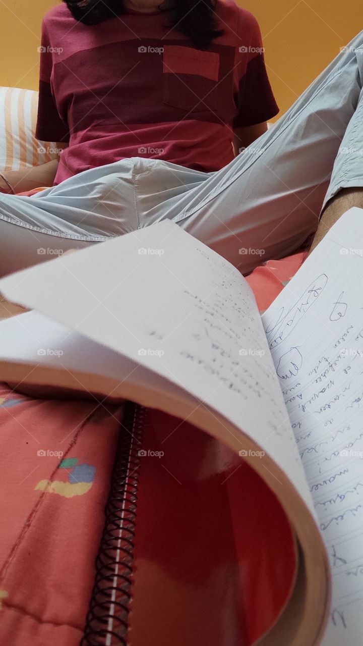Reading footwritten notes with feet