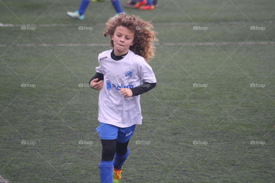 David Luiz?. no,joven de 8 años juega en Canarias