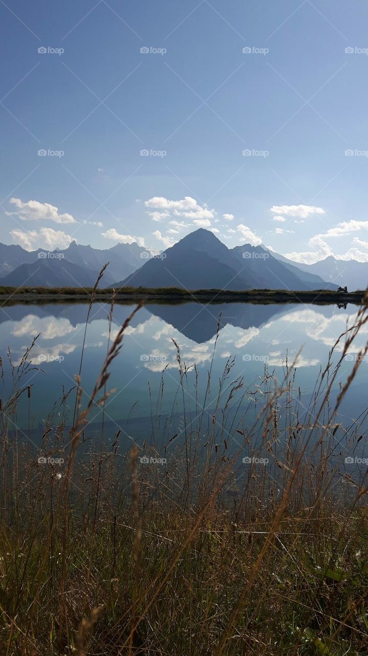 Mountain View with reflection on the lake