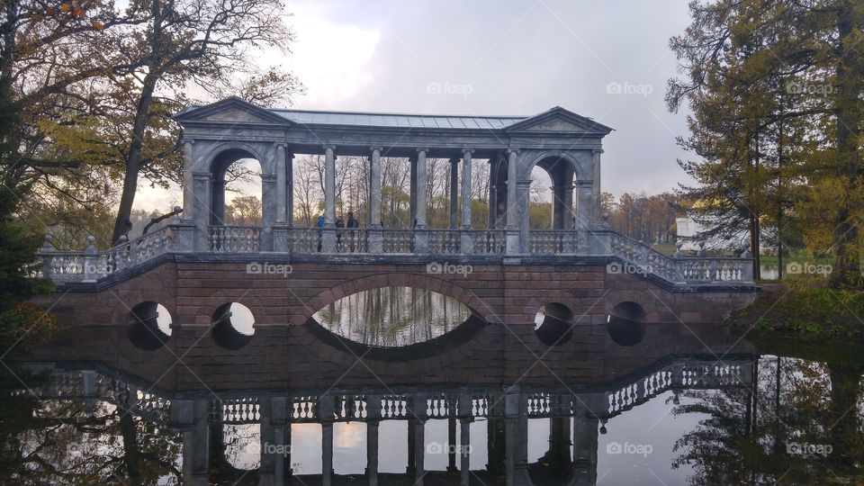 Park. Lake. Fall. Bridge. Classicsl. Reflection