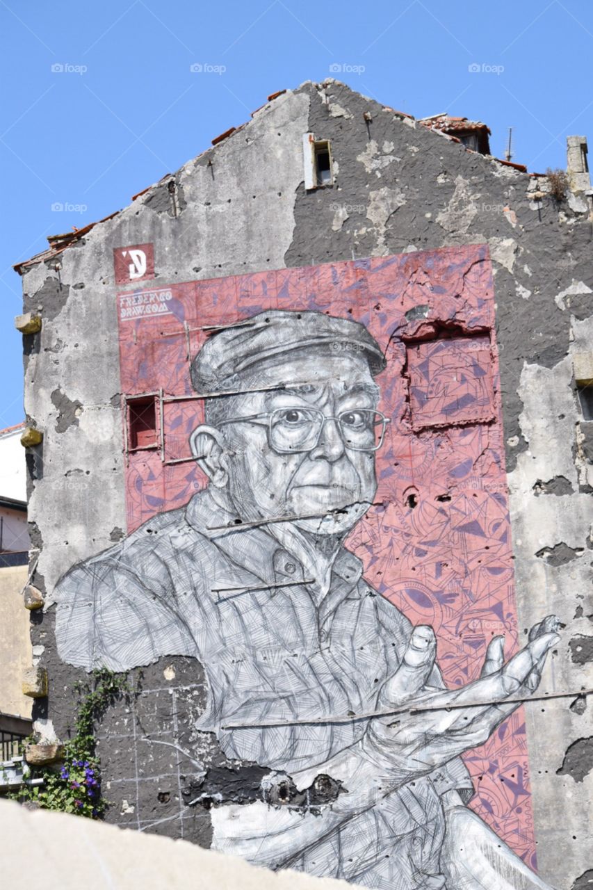 Street art in porto Portugal 
