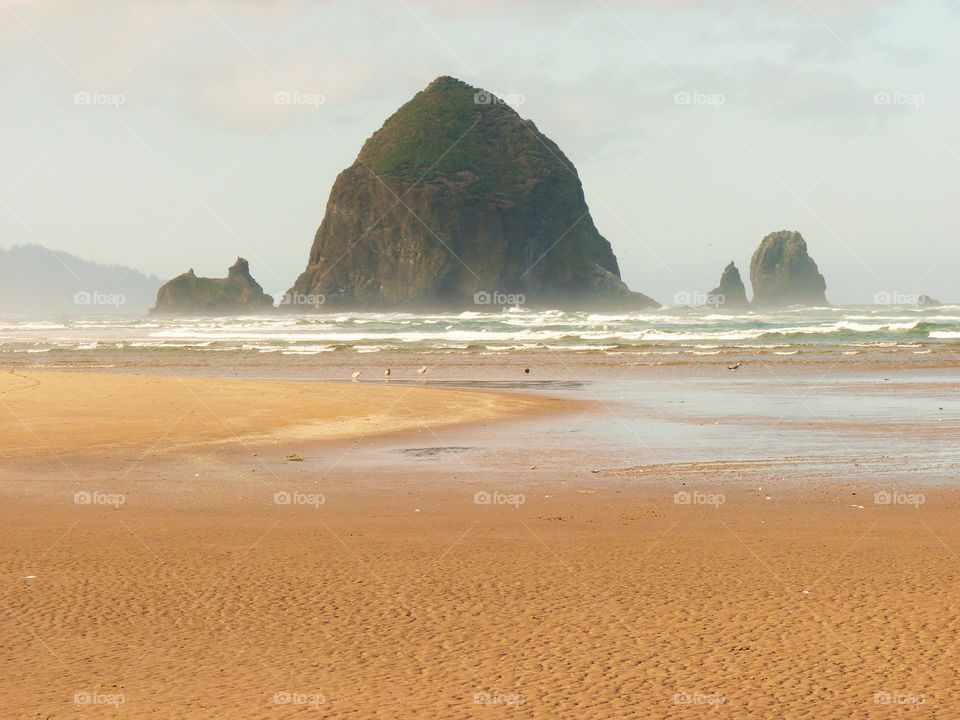 Haystack Rock, Cannon Beach Oregon