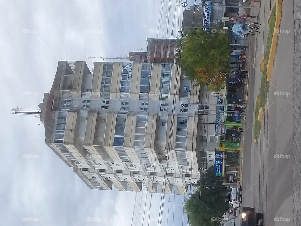Edificio "Torre Sol". Emblemático edificio de la ciudad de General Rodríguez, en la provincia de Buenos Aires. Argentina